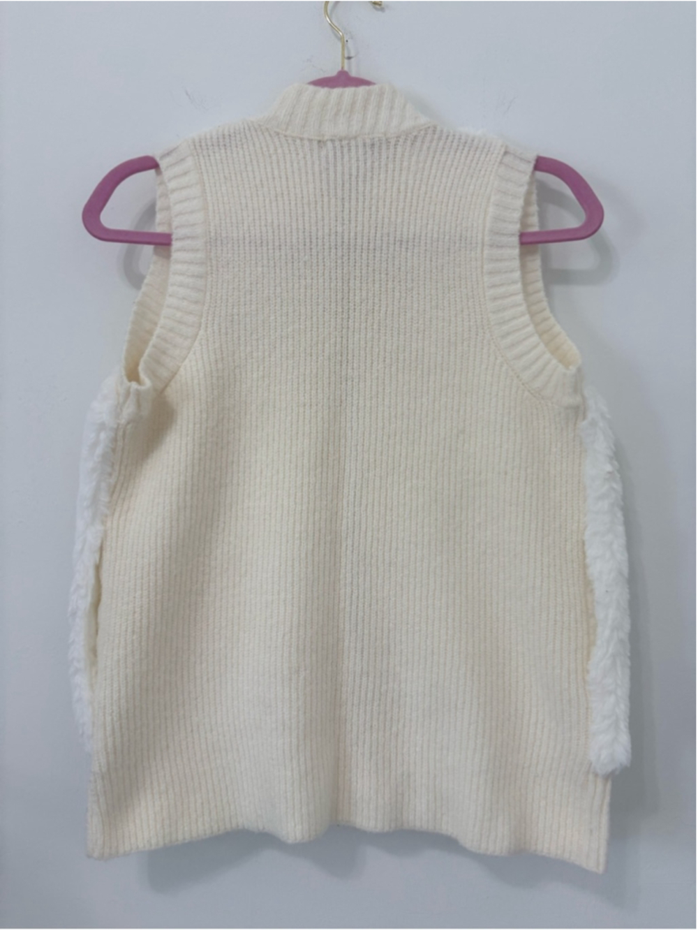 Liz Claiborne Faux Sherpa Knit Sweater Vest Sz M Ivory NWOT - Picture 6 of 11